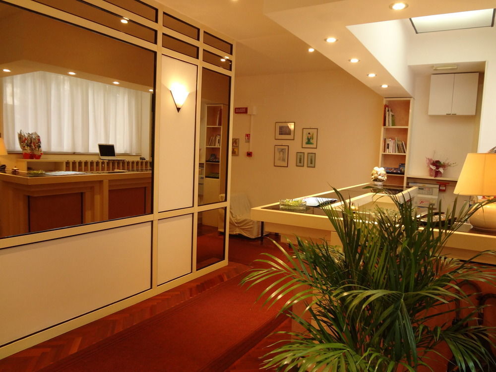 Hotel Nettuno Porto San Giorgio Buitenkant foto