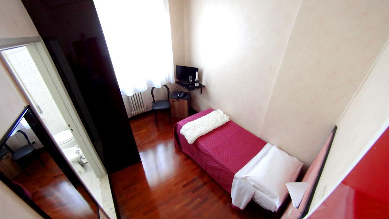 Hotel Nettuno Porto San Giorgio Buitenkant foto