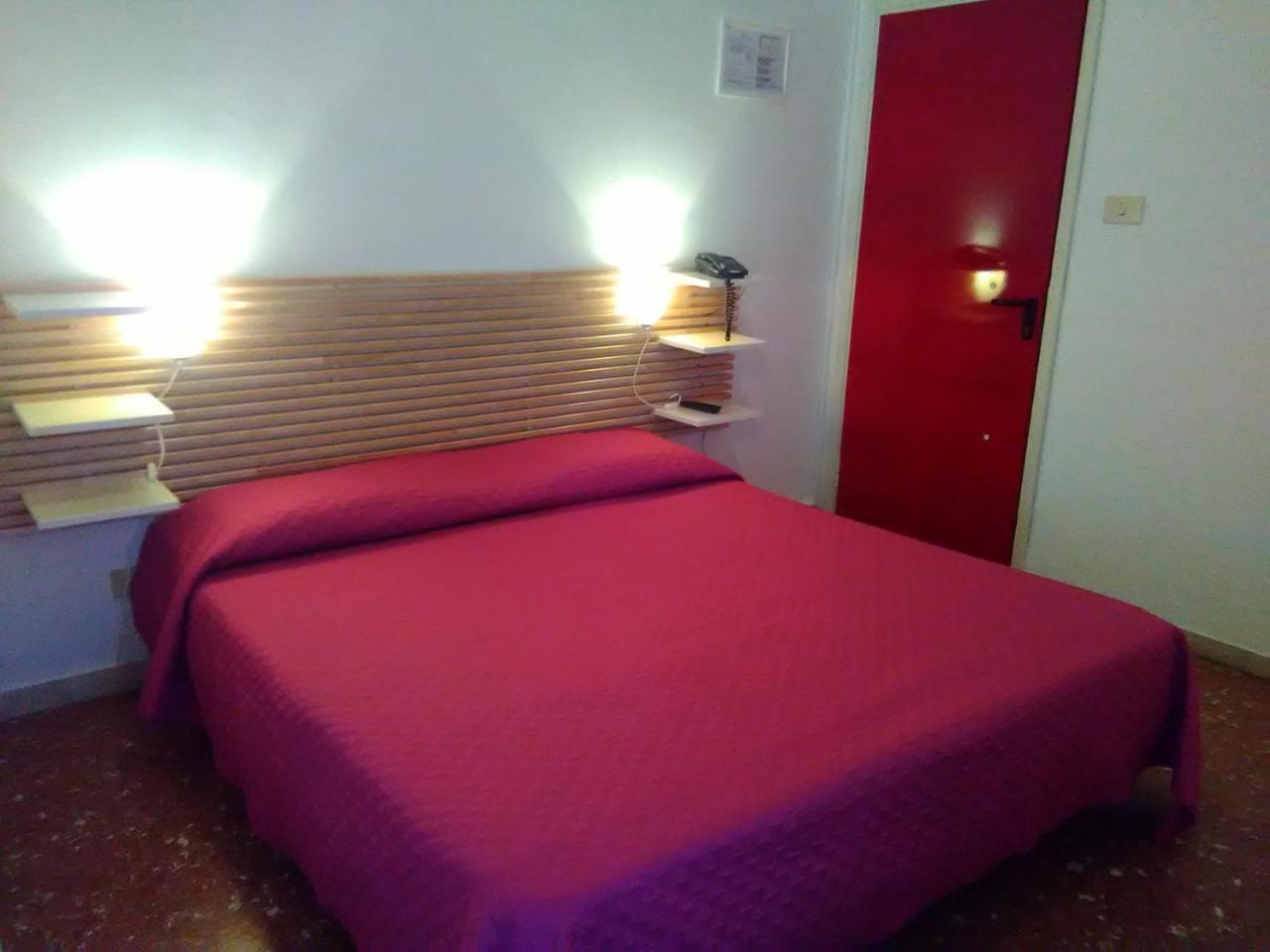 Hotel Nettuno Porto San Giorgio Buitenkant foto